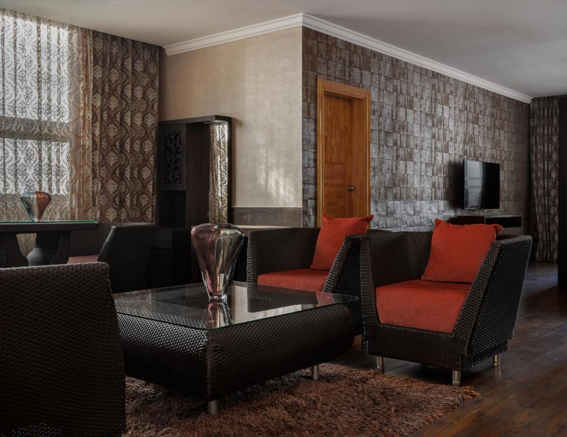 Hotel The Panoramic Getaway Munnar Exteriér fotografie A 3D rendering of a living room